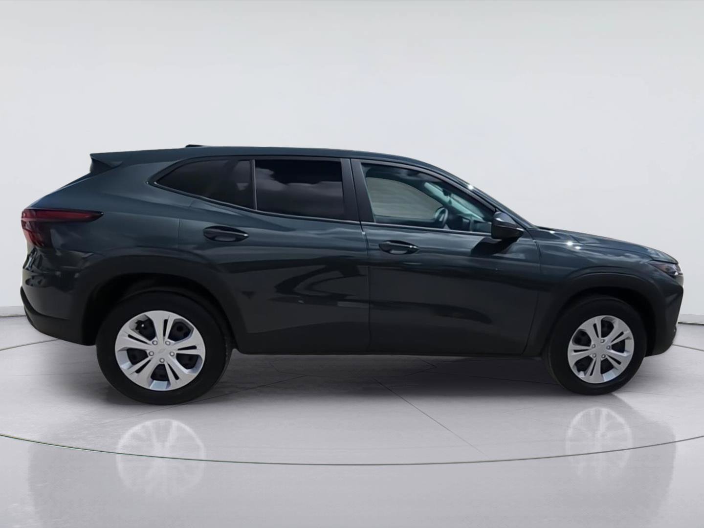 Used 2026 Chevrolet Trax LS FWD image 9