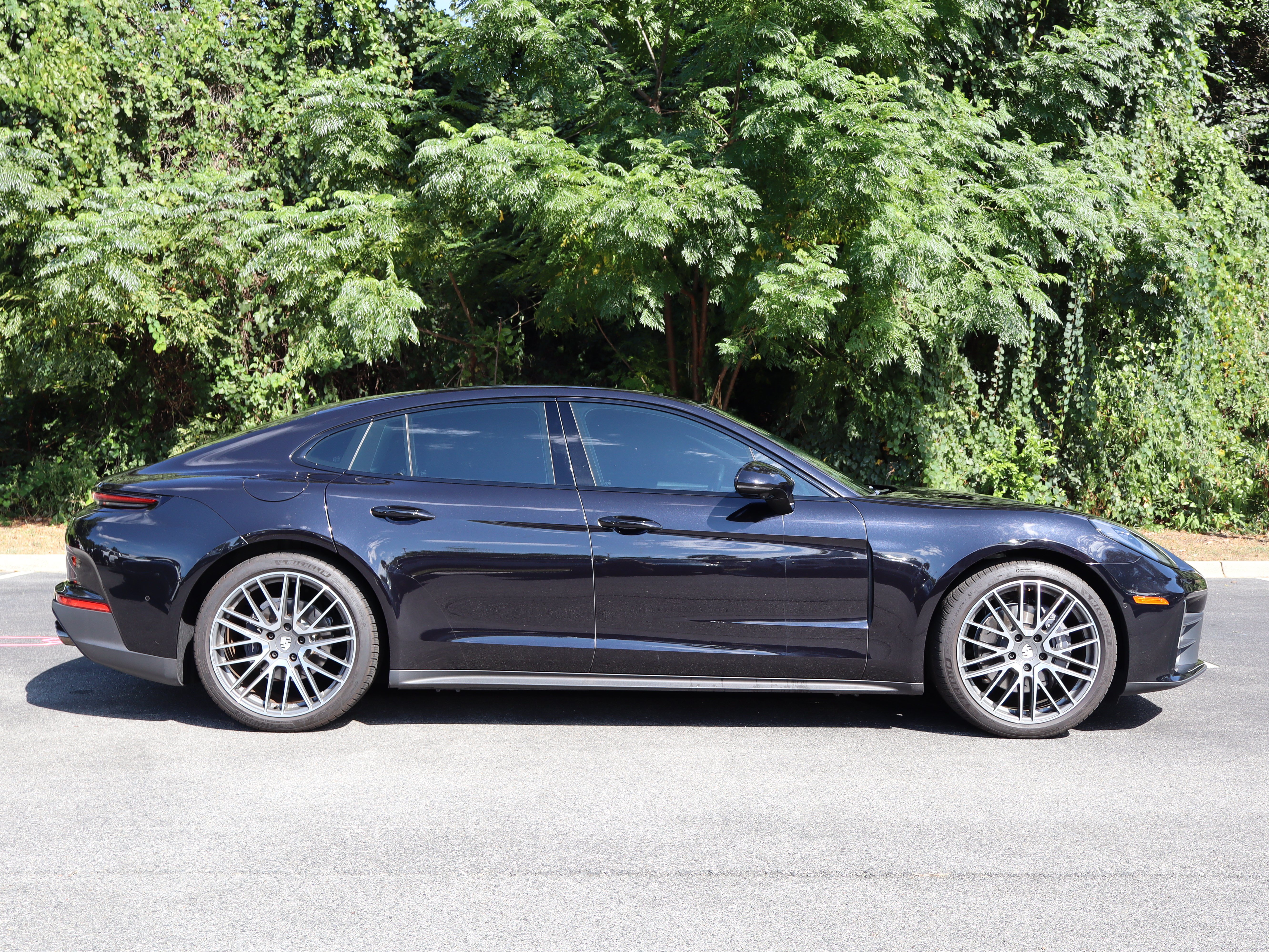 Used 2024 Porsche Panamera 4 AWD/4WD image 10
