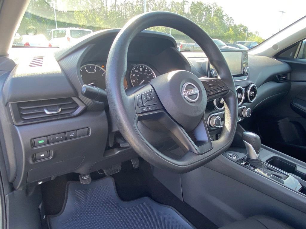 Used 2024 Nissan Sentra S image 9