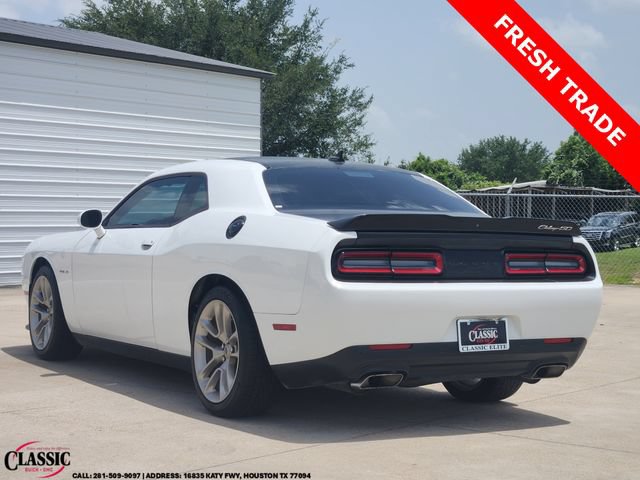 Used 2020 Dodge Challenger R/T RWD image 5