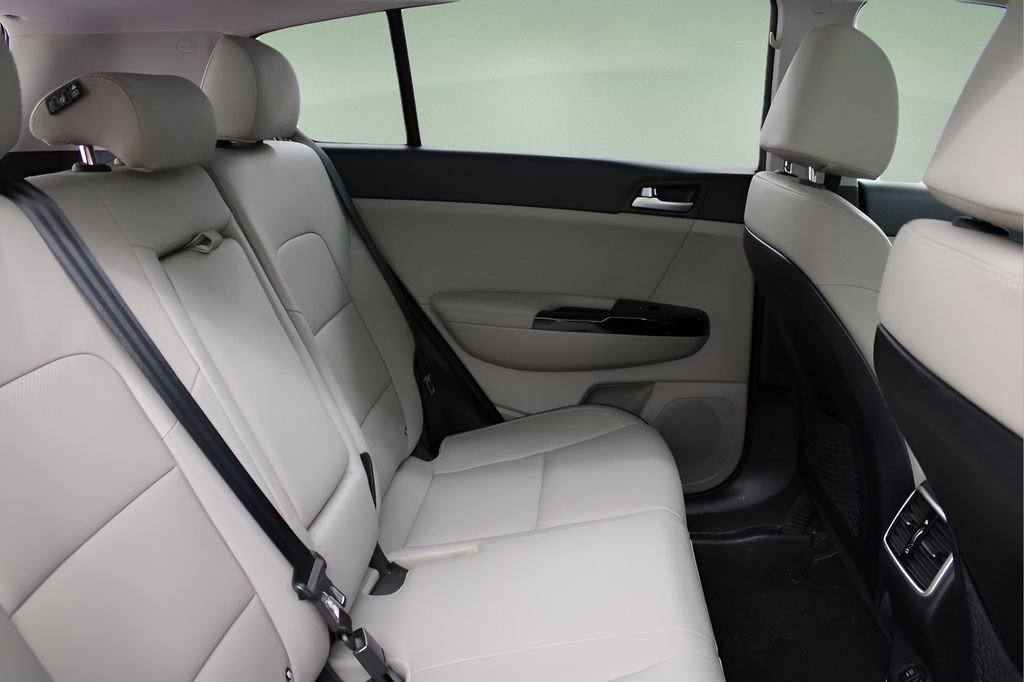 Used 2022 Kia Sportage EX w/ EX Technology Package image 28