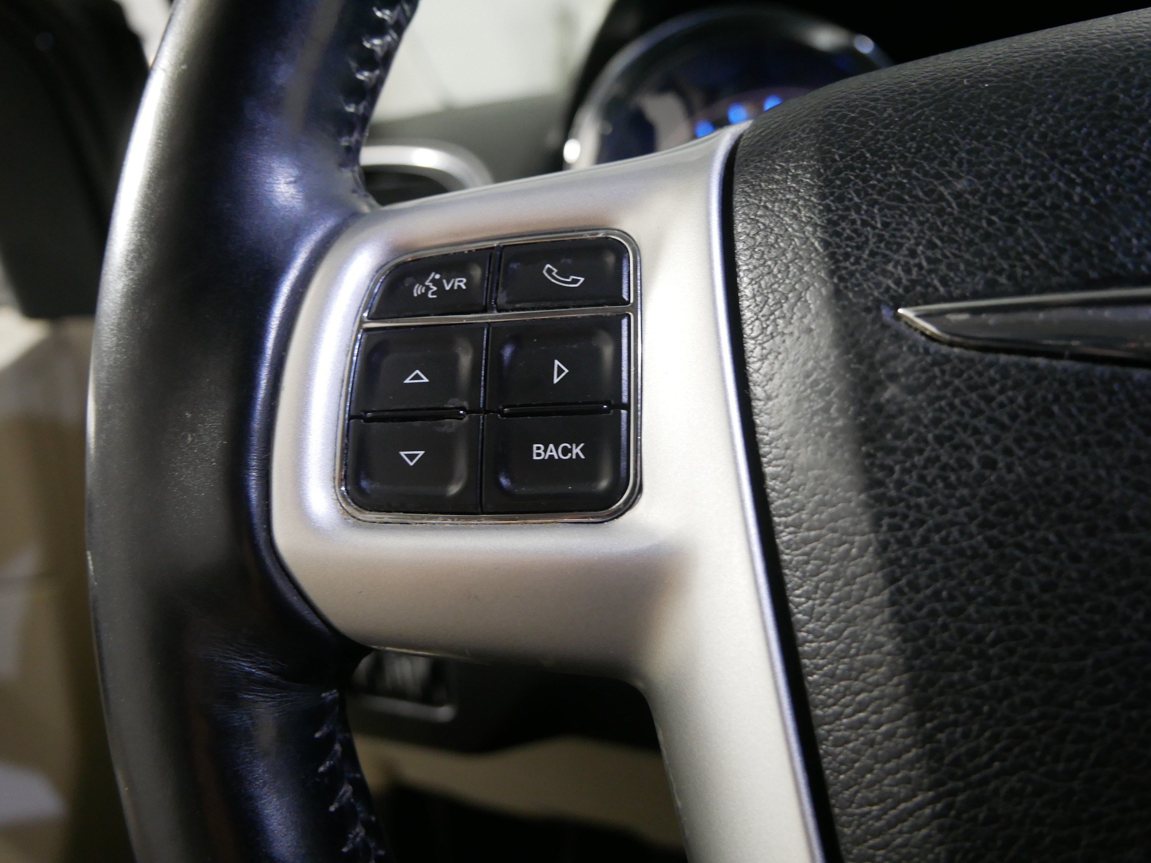 Used 2015 Chrysler Town & Country Touring-L w/ Driver Convenience Group FWD image 29