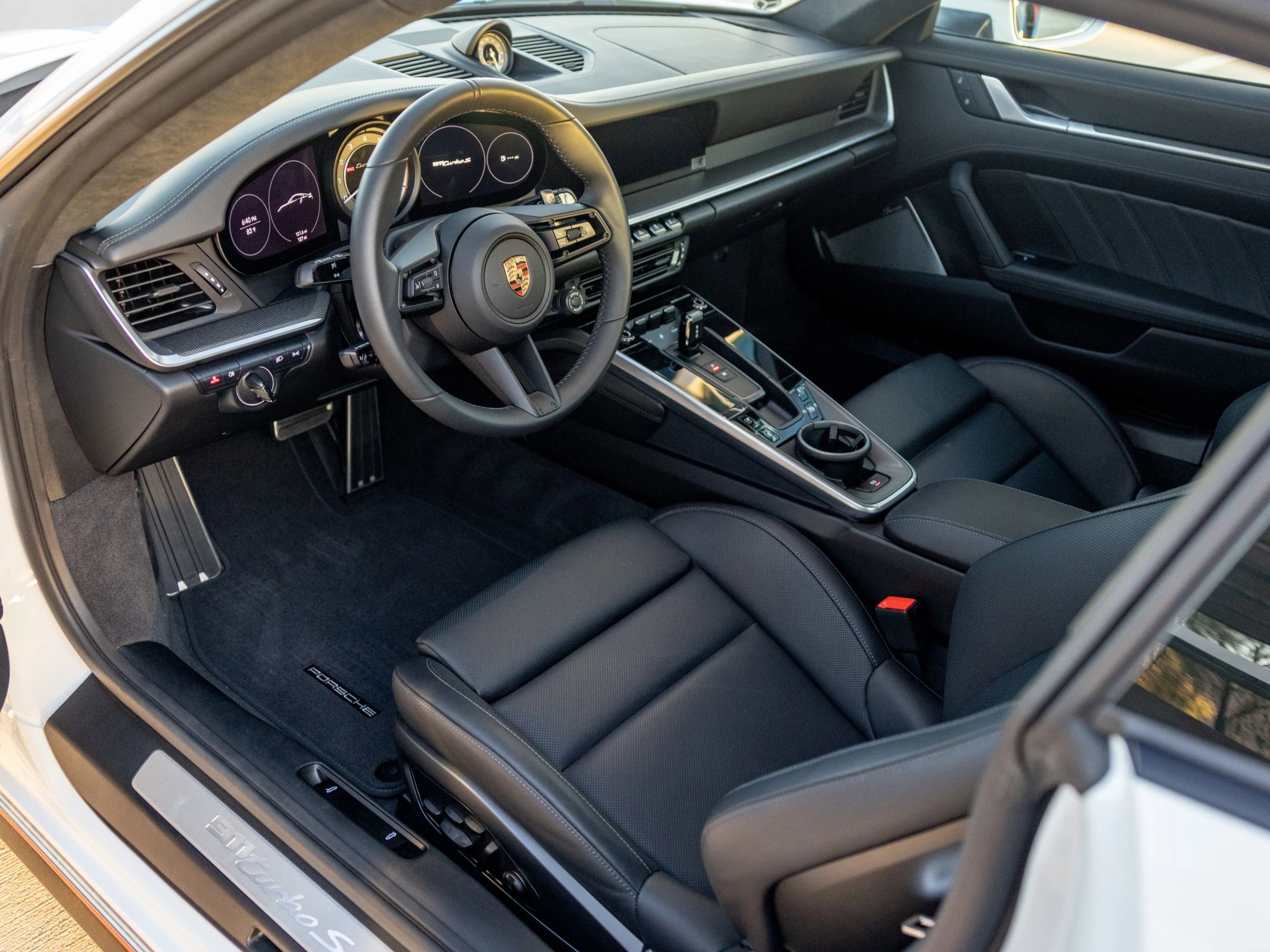 Used 2025 Porsche 911 Turbo S AWD/4WD image 10