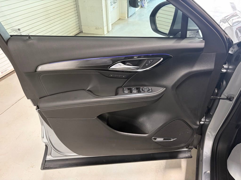 Used 2025 Buick Envision Preferred image 9