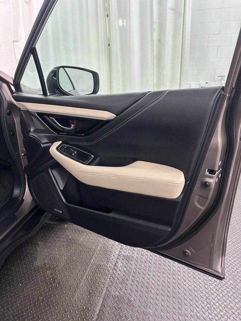 Used 2021 Subaru Outback Limited image 35