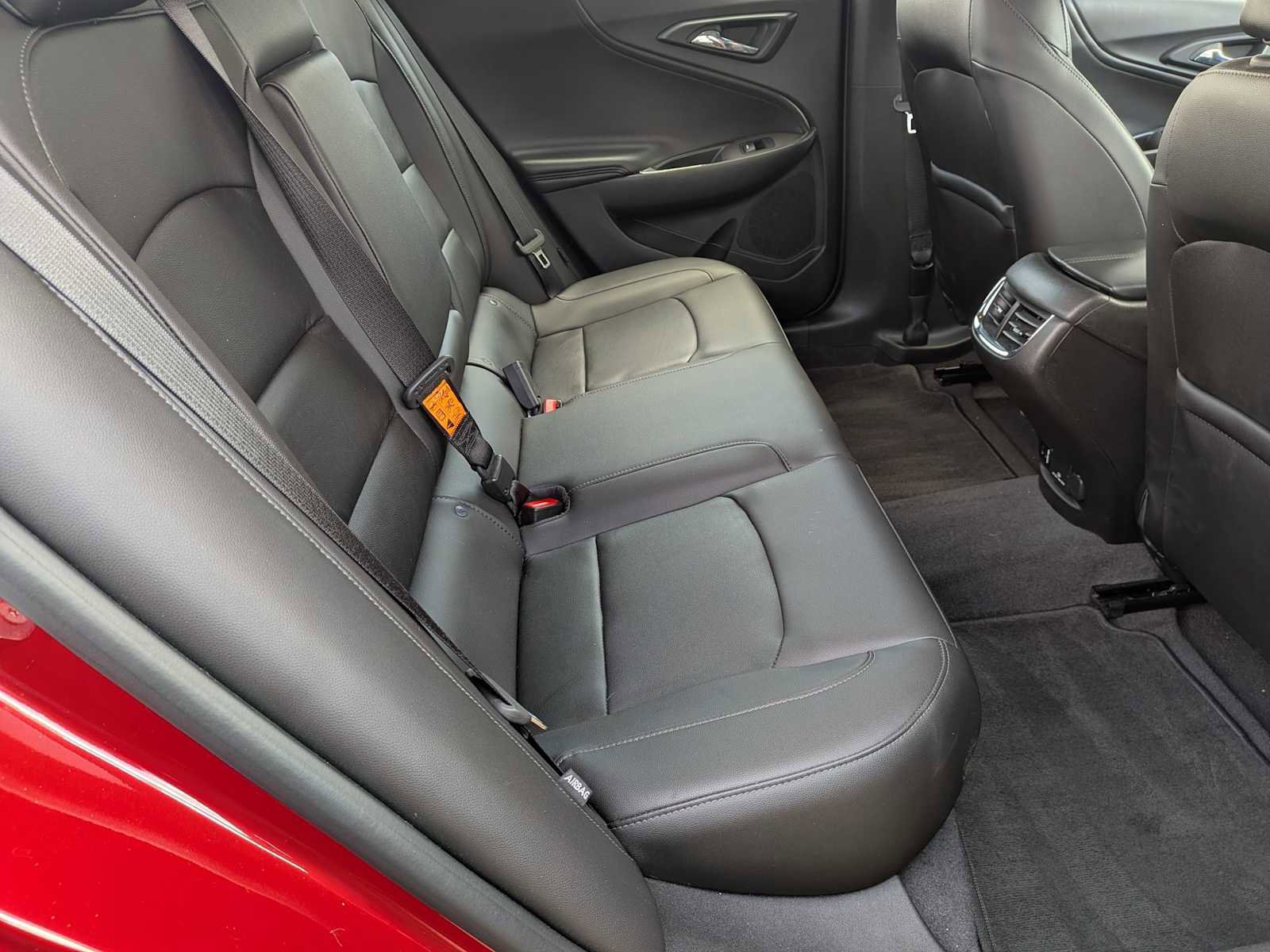 Used 2016 Chevrolet Malibu LT w/ Leather Package FWD image 18