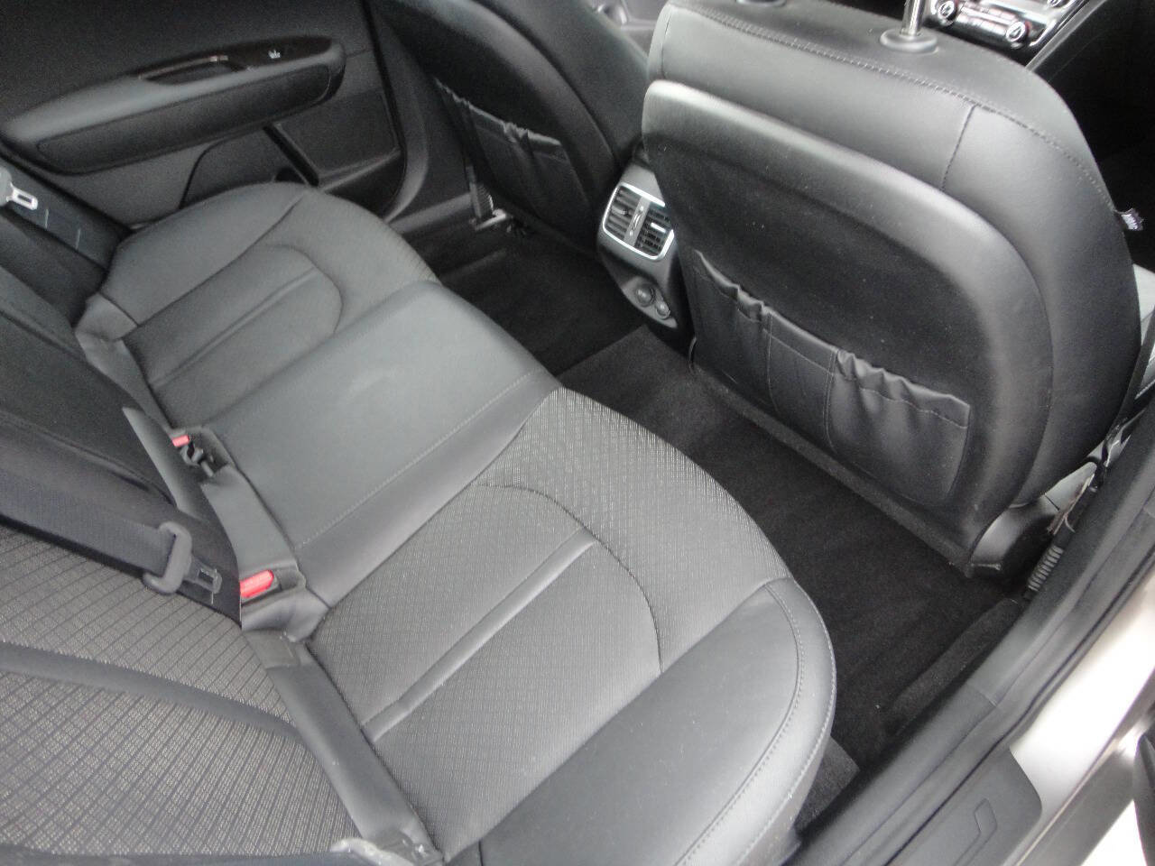 Used 2017 Kia Optima EX image 14