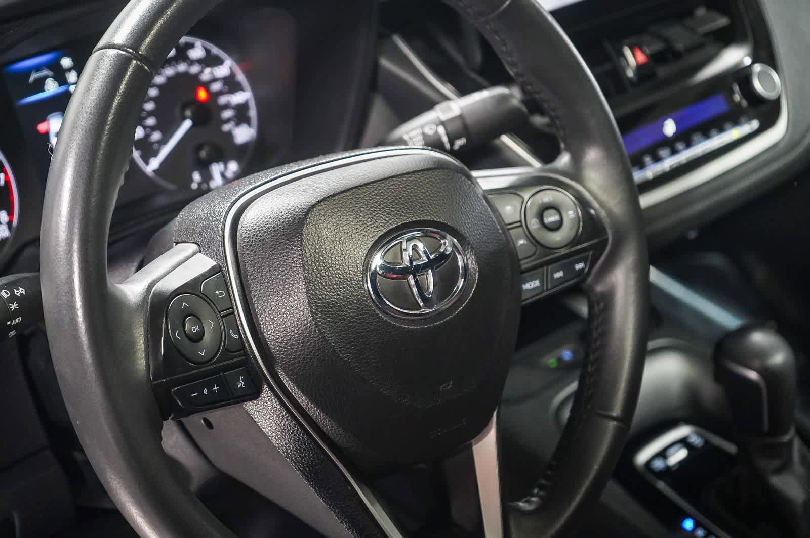 Used 2024 Toyota Corolla SE w/ SE Premium Package image 21