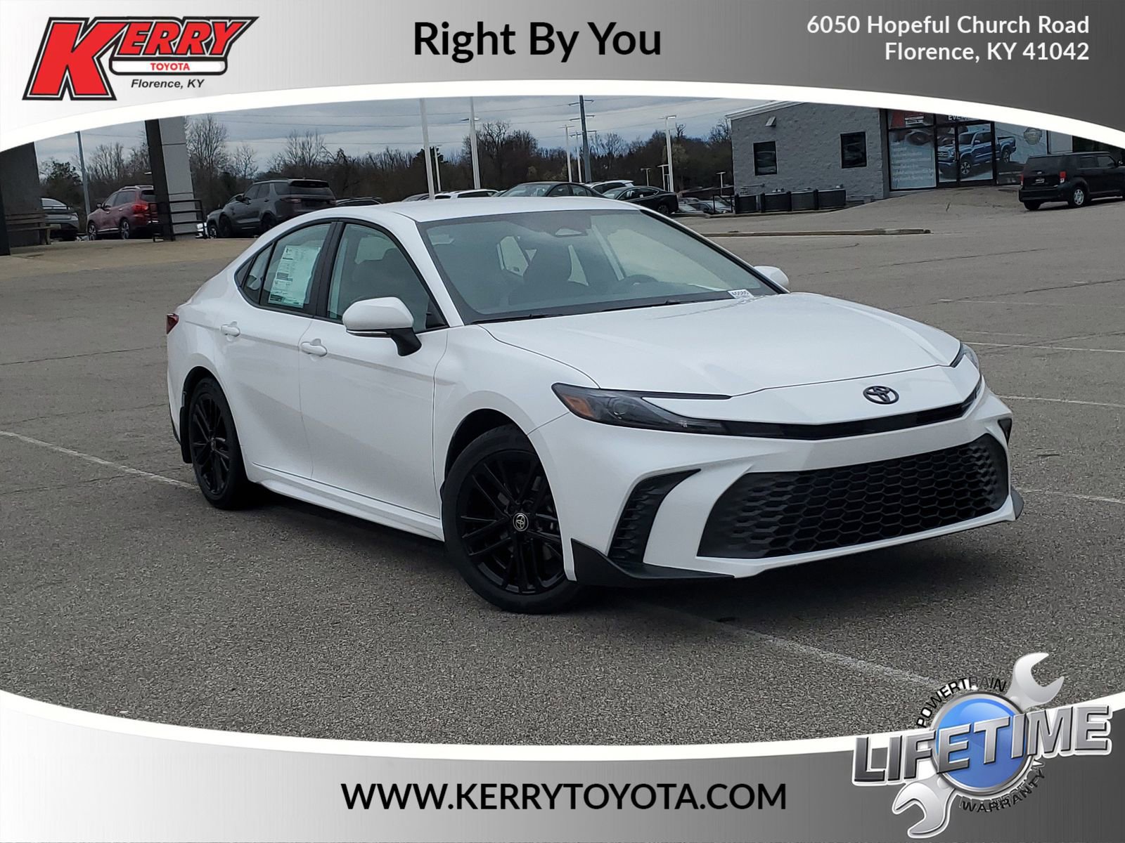 New 2026 Toyota Camry SE image 1