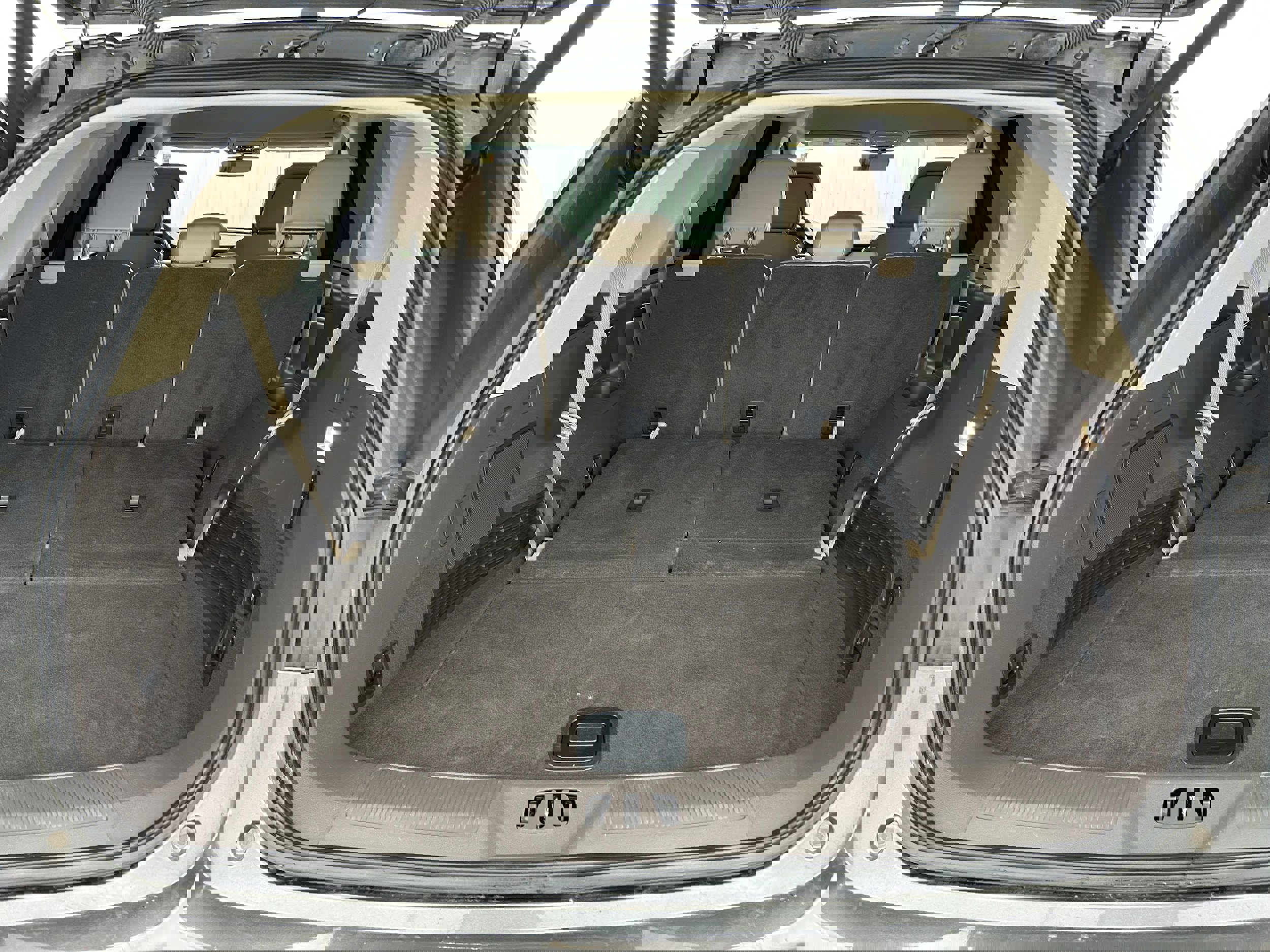 Used 2020 Lincoln Aviator Reserve w/ Class IV Trailer Tow Package image 32