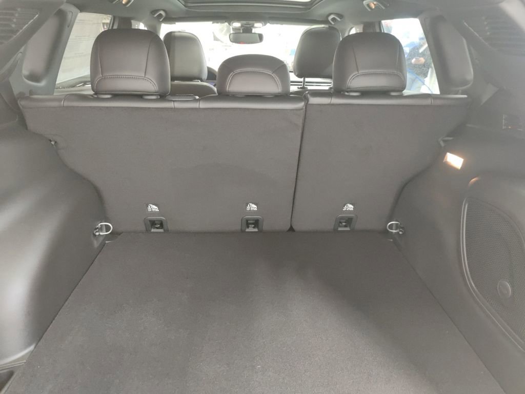 New 2025 Jeep Compass Limited w/ Sun & Sound Group image 34