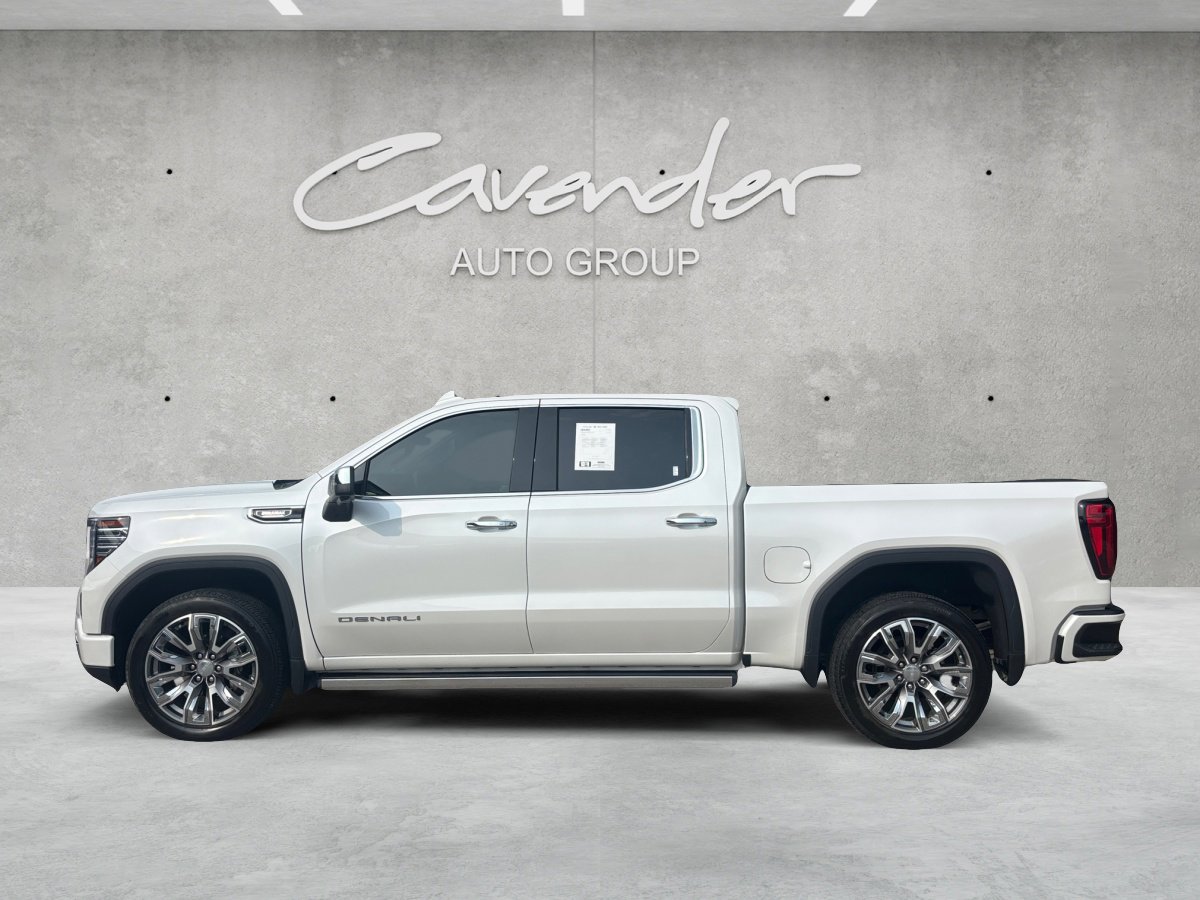 Used 2023 GMC Sierra 1500 Denali w/ Denali Reserve Package AWD/4WD image 15