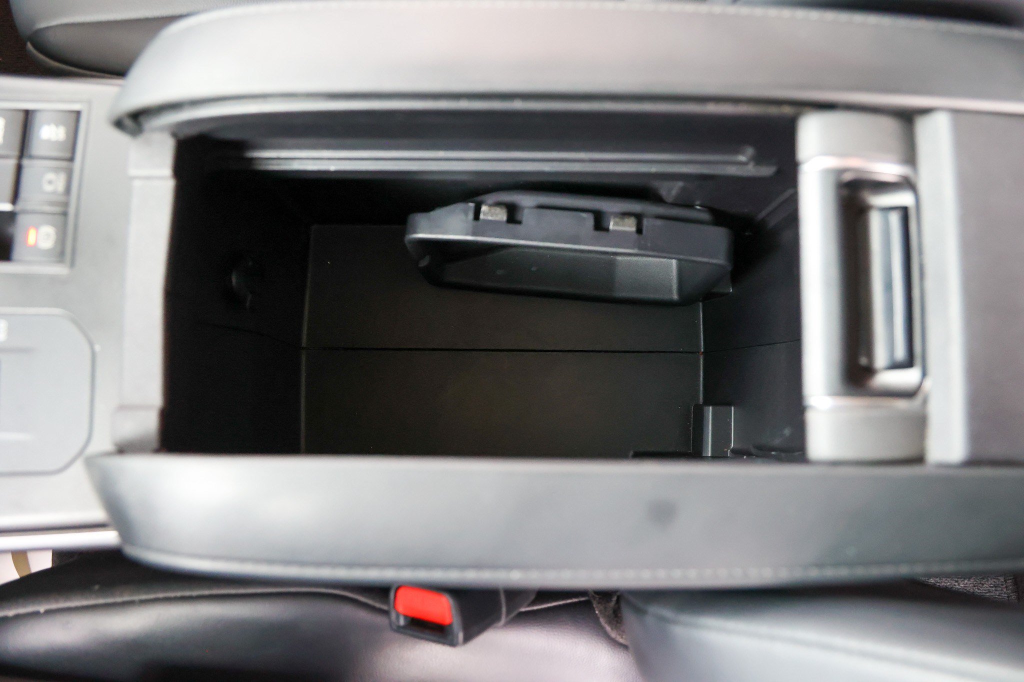 Used 2023 Toyota Highlander XLE FWD image 28