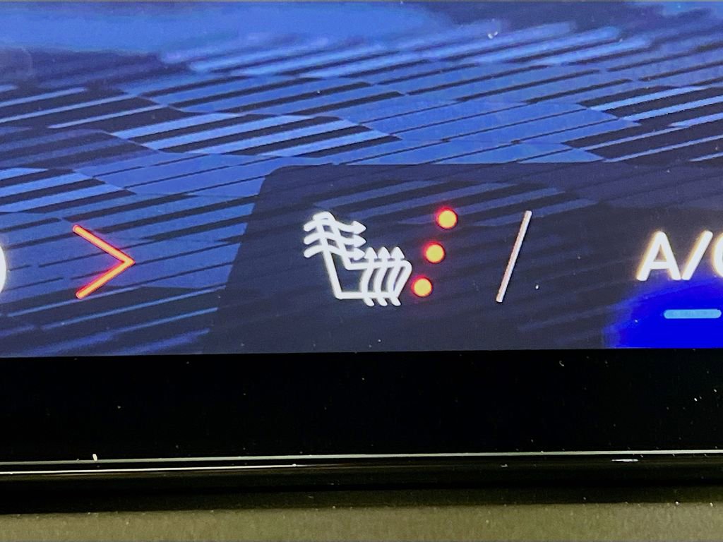 New 2026 Chevrolet Traverse LT w/ LPO, Floor Liner Package image 20