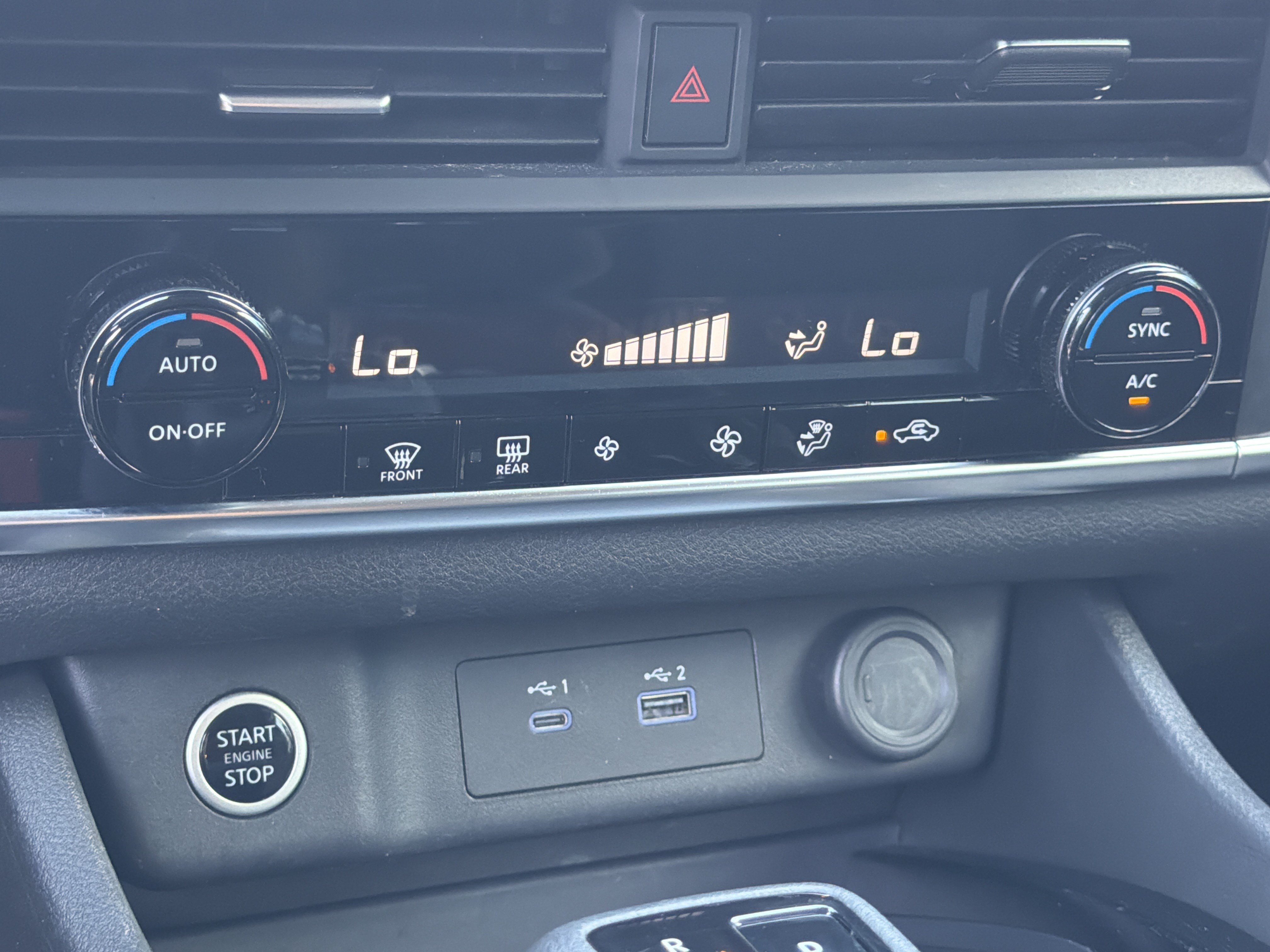Used 2023 Nissan Rogue SV FWD image 29