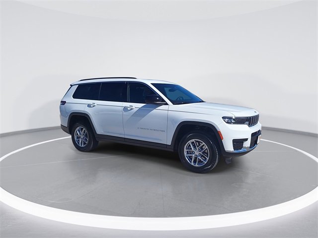 New 2025 Jeep Grand Cherokee L Laredo image 2