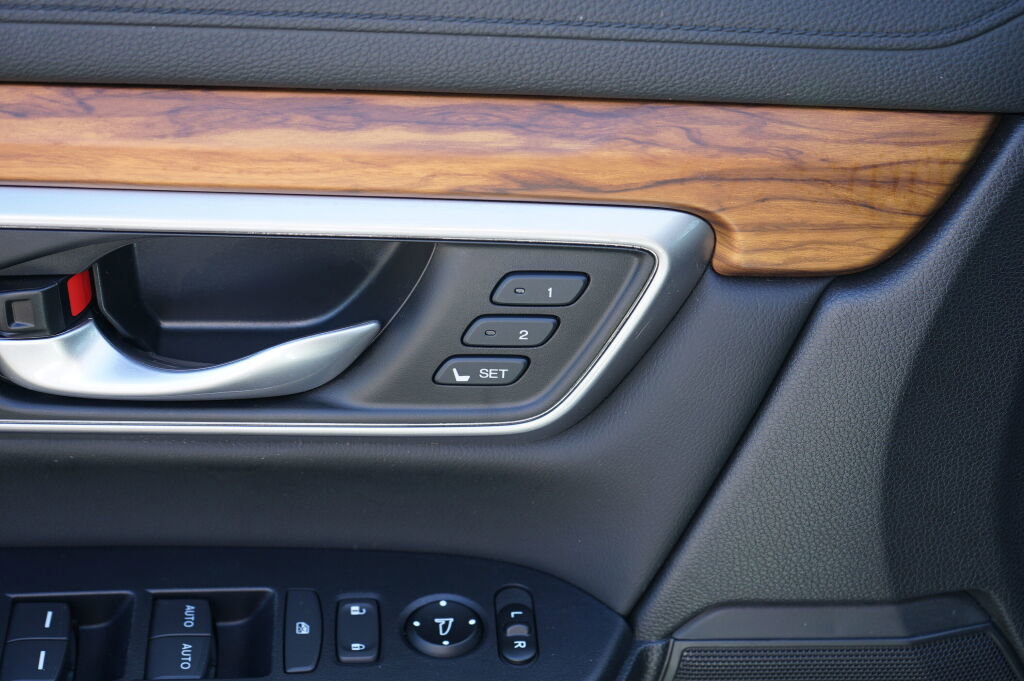Used 2019 Honda CR-V Touring image 13
