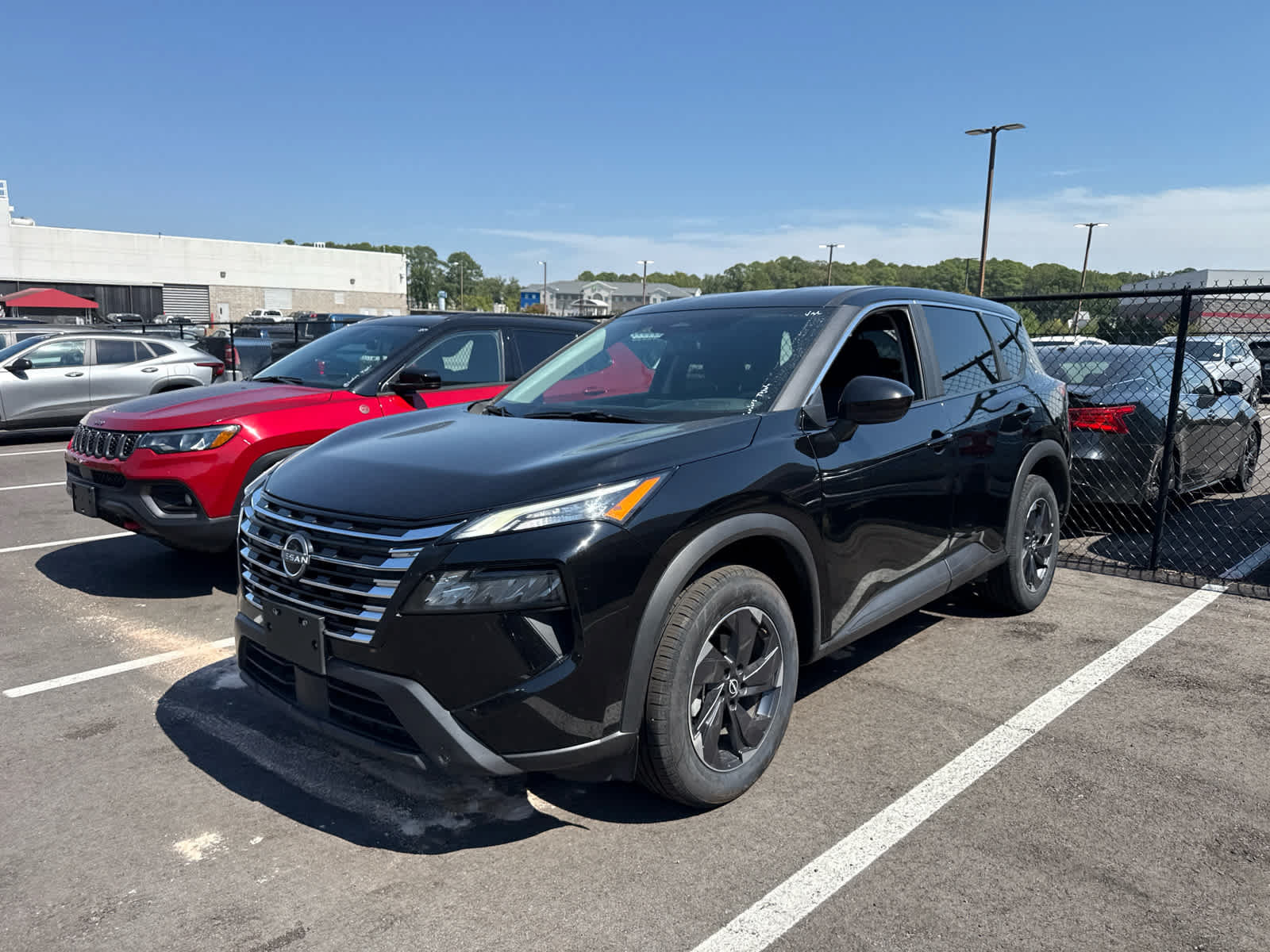 Used 2025 Nissan Rogue SV FWD image 6