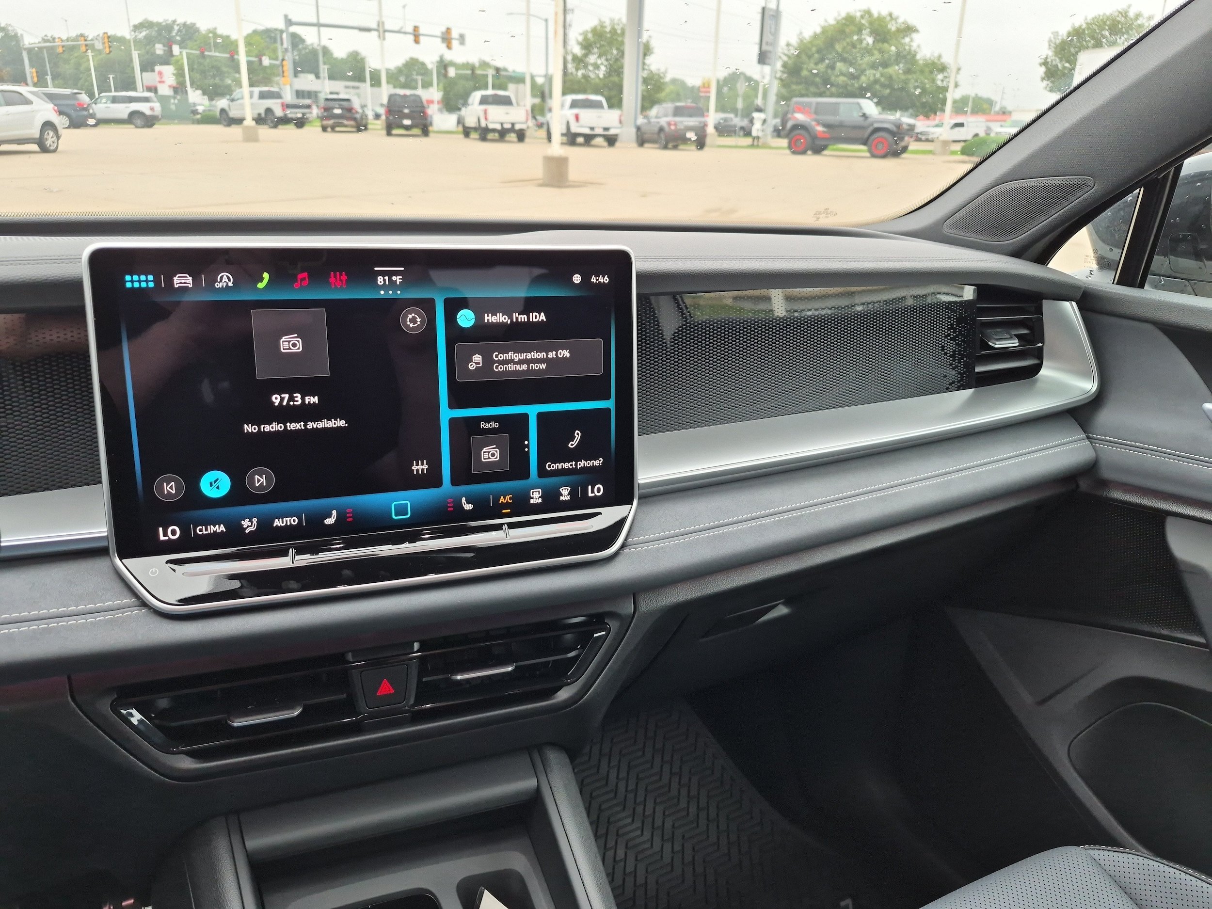 New 2026 Volkswagen Tiguan SE R-Line AWD/4WD image 23