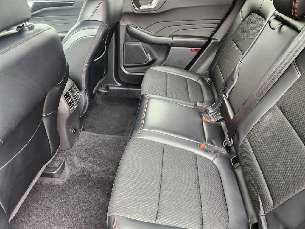 Used 2025 Ford Escape ST-Line Select AWD/4WD image 19