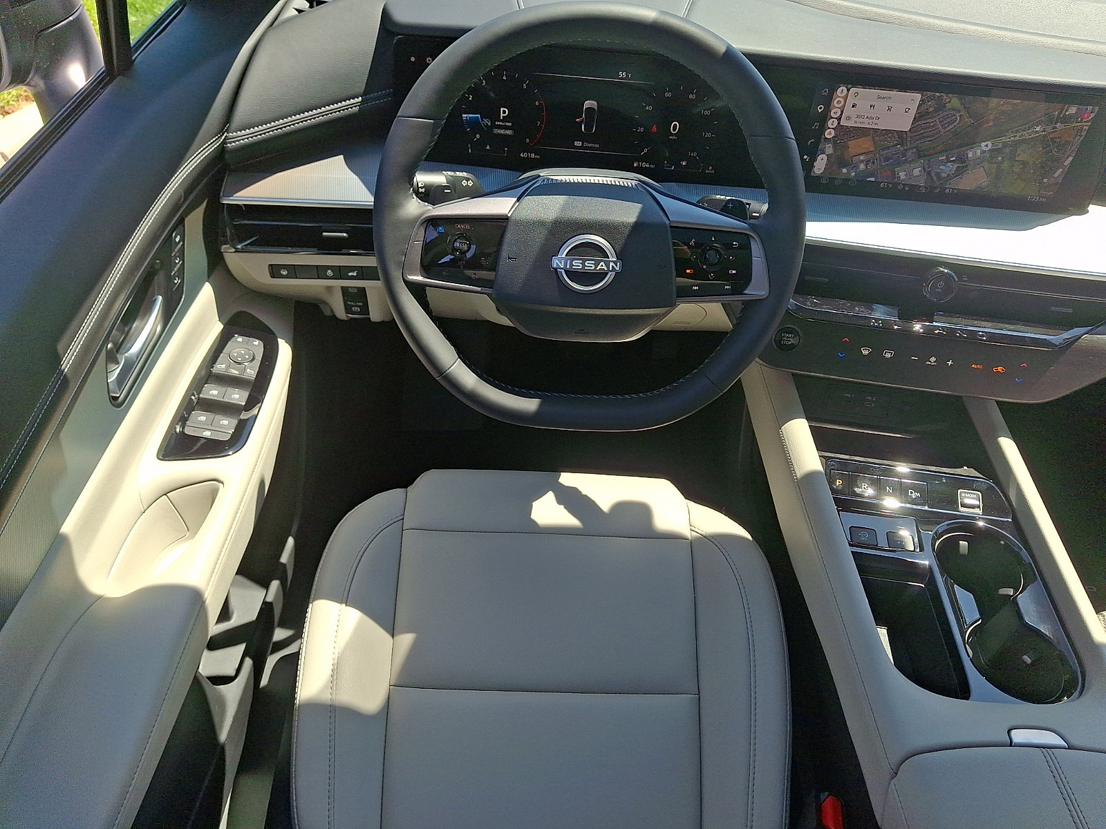 Certified 2025 Nissan Murano SL w/ Cargo Package image 12