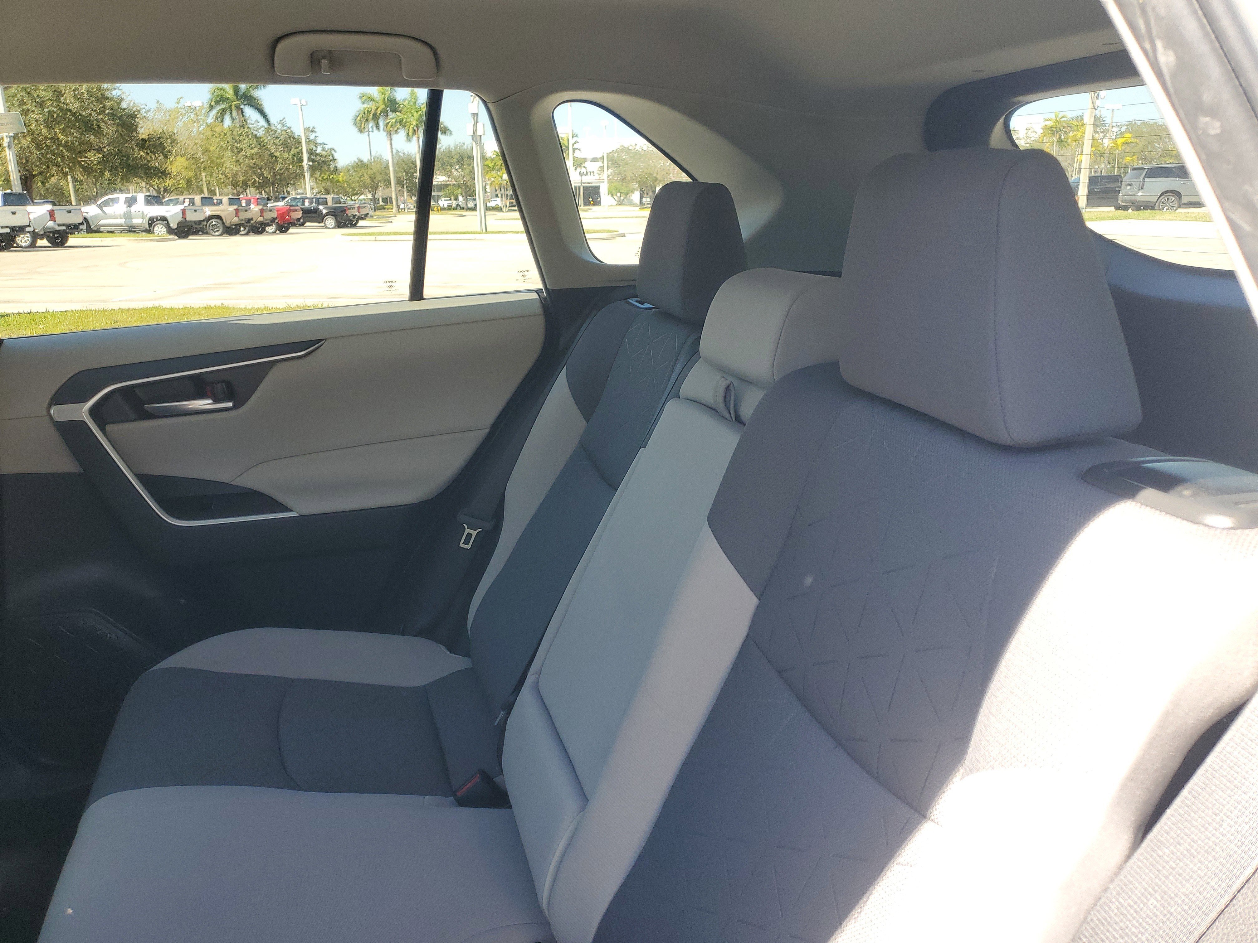 Used 2024 Toyota RAV4 XLE image 6