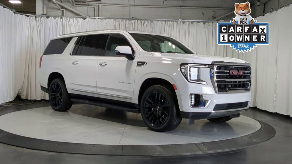Used 2023 GMC Yukon XL SLT w/ SLT Luxury Package AWD/4WD image 2