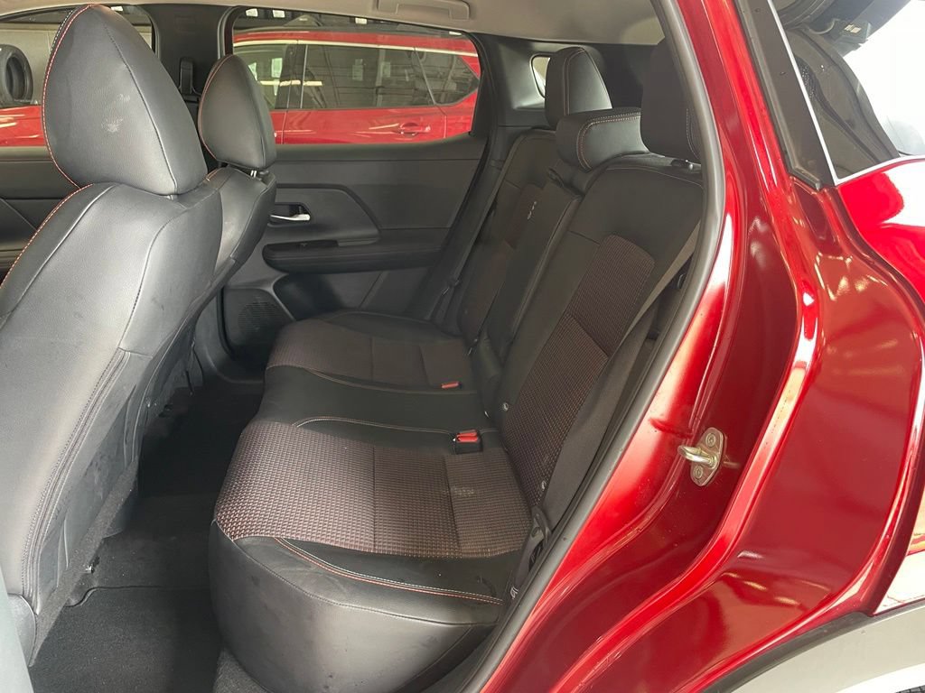 Certified 2025 Nissan Kicks SR FWD image 16