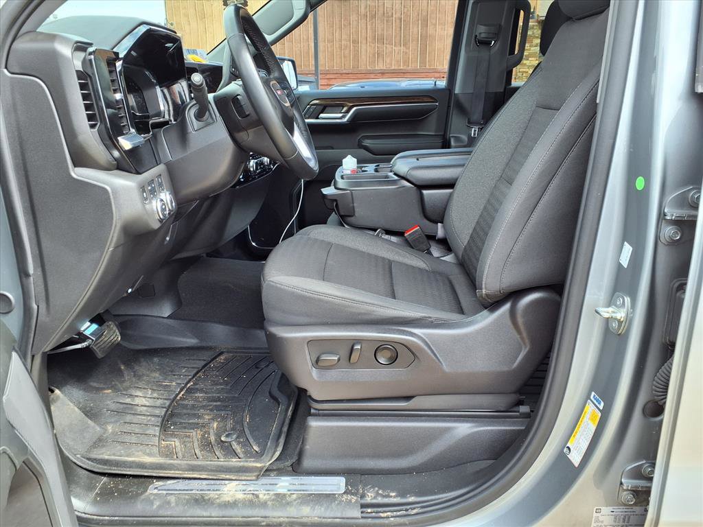 Used 2024 GMC Sierra 1500 SLE w/ X31 Off-Road Package image 18