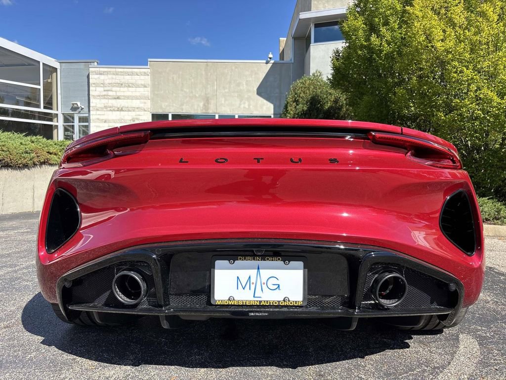 New 2025 Lotus Emira image 5