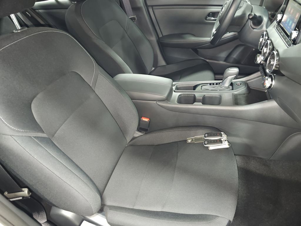 Used 2025 Nissan Sentra S image 14