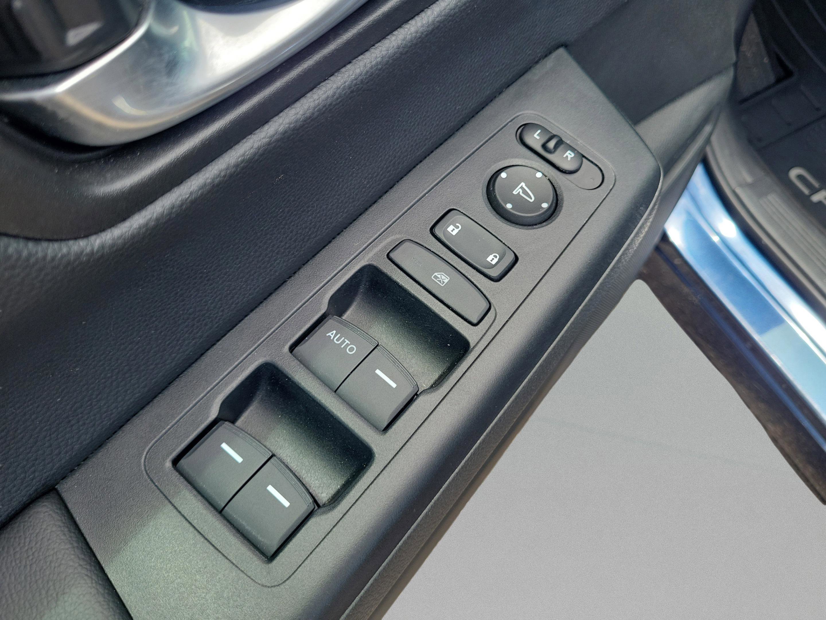 Used 2024 Honda CR-V LX image 22