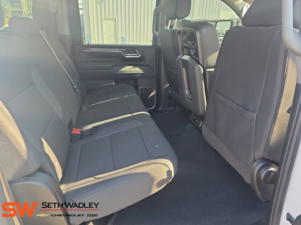 Used 2025 Chevrolet Silverado 2500 LT w/ Convenience Package AWD/4WD image 12