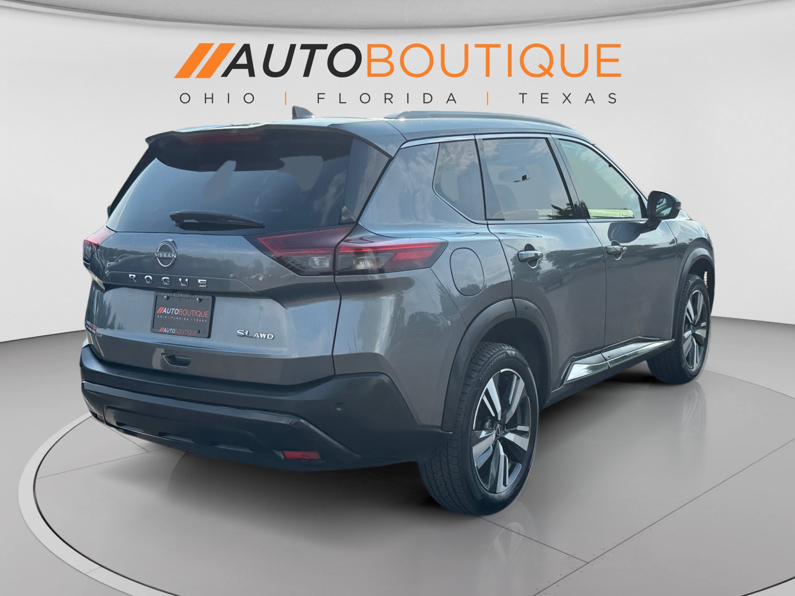 Used 2023 Nissan Rogue SL AWD/4WD image 5