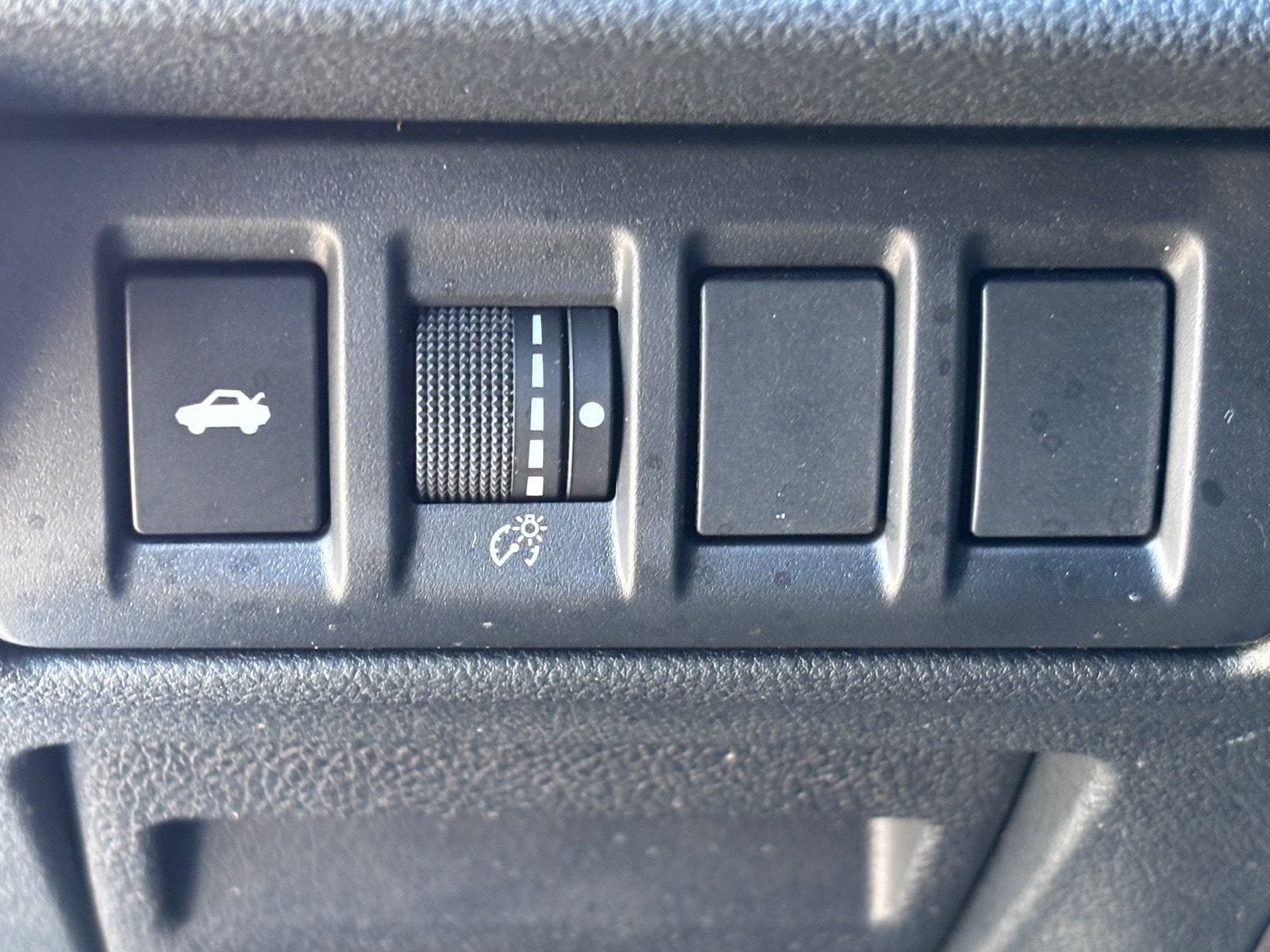 Used 2023 Subaru Legacy Premium AWD/4WD image 22