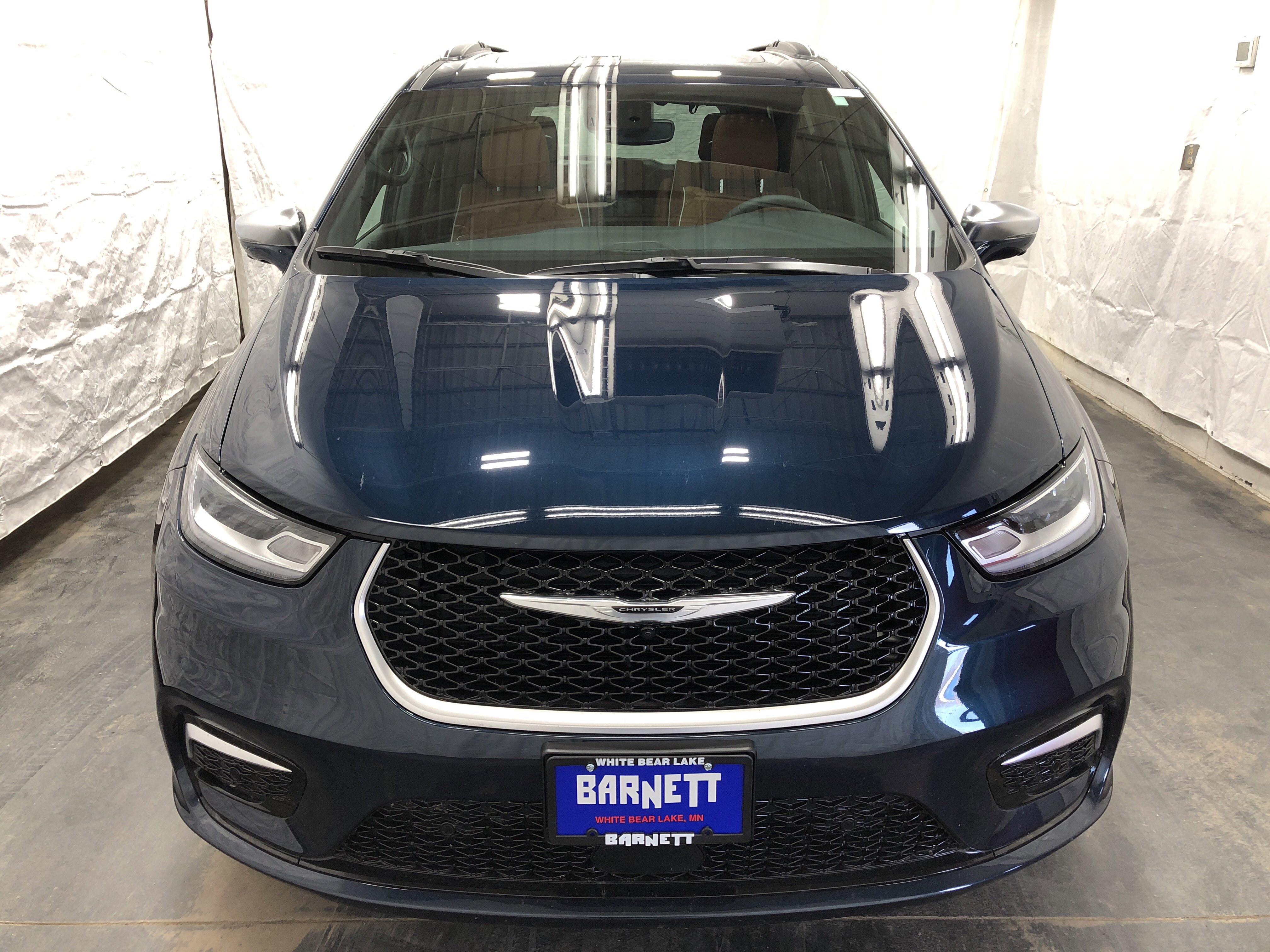 Certified 2024 Chrysler Pacifica Pinnacle FWD image 7