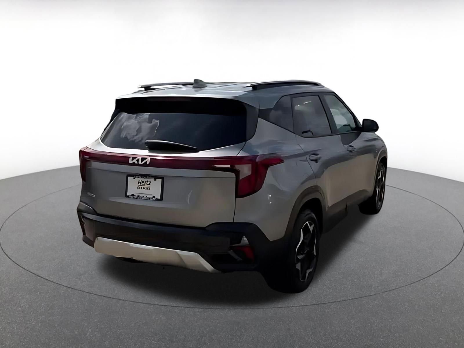 Used 2025 Kia Seltos S image 14