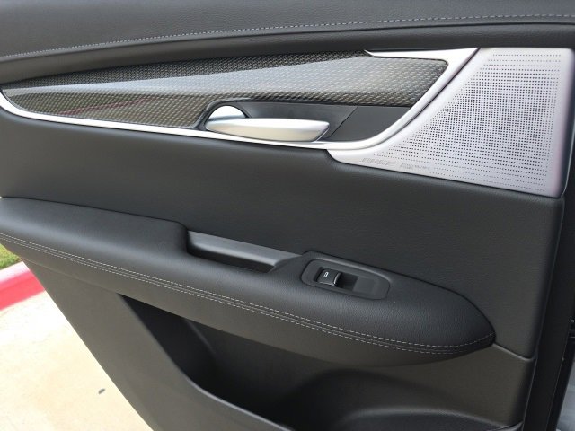 New 2025 Cadillac XT5 Sportv w/ Technology Package image 18