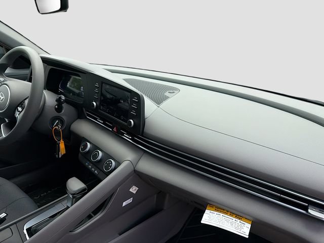 New 2026 Hyundai Elantra SE FWD image 28