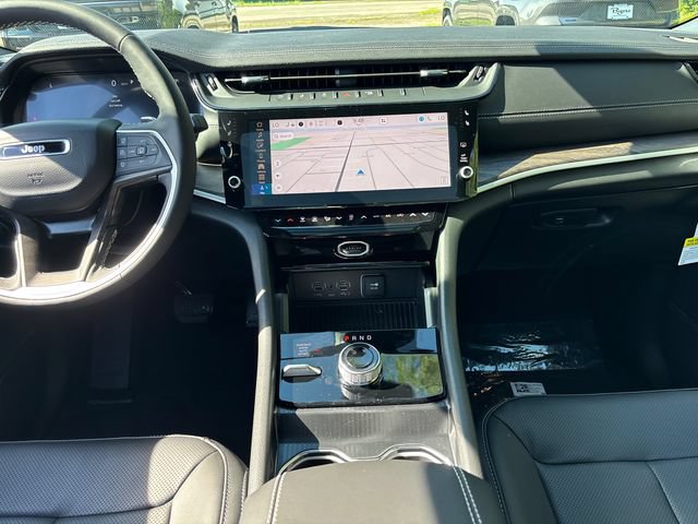 New 2026 Jeep Grand Cherokee Limited AWD/4WD image 10