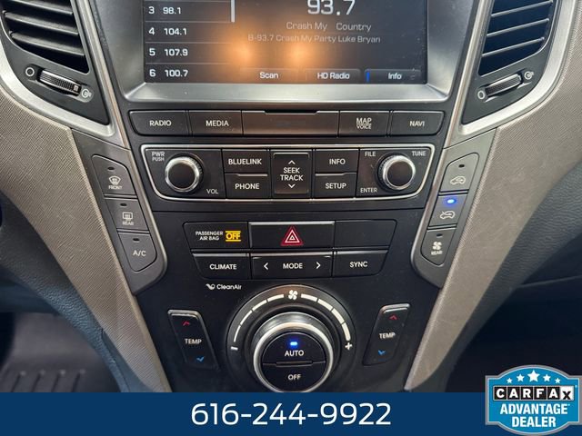 Used 2018 Hyundai Santa Fe Limited image 3