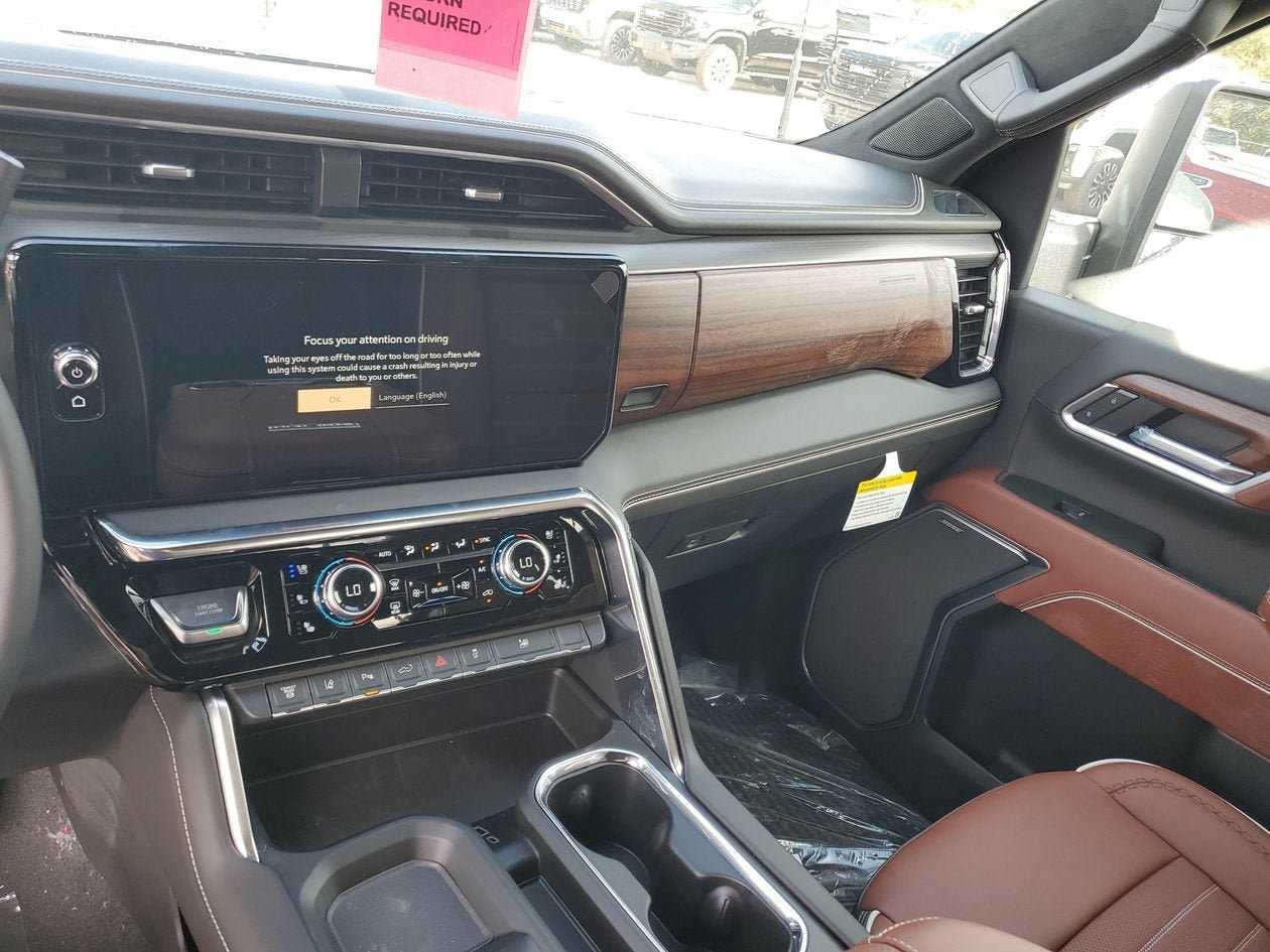 New 2026 GMC Sierra 3500 Denali Ultimate AWD/4WD image 28