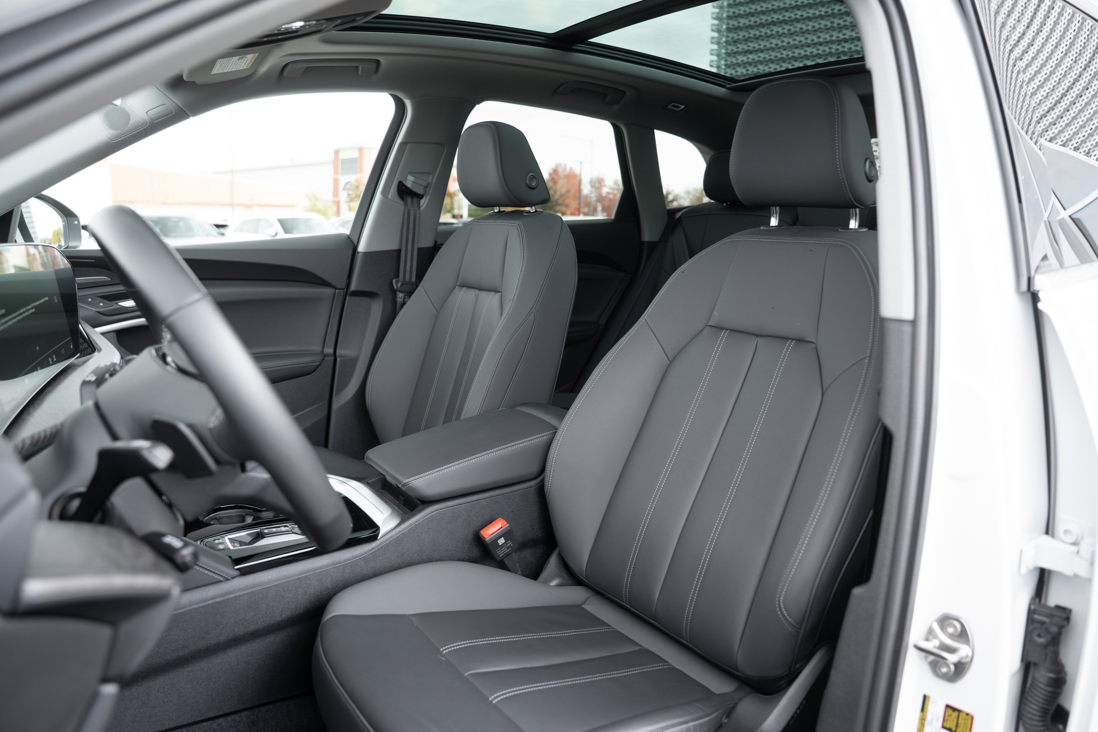 Certified 2025 Audi Q5 Premium Plus w/ Premium Plus image 21