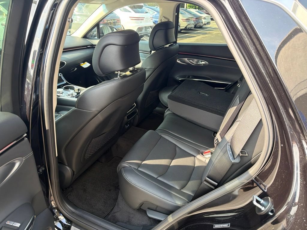 New 2026 Genesis GV70 2.5T AWD/4WD image 12