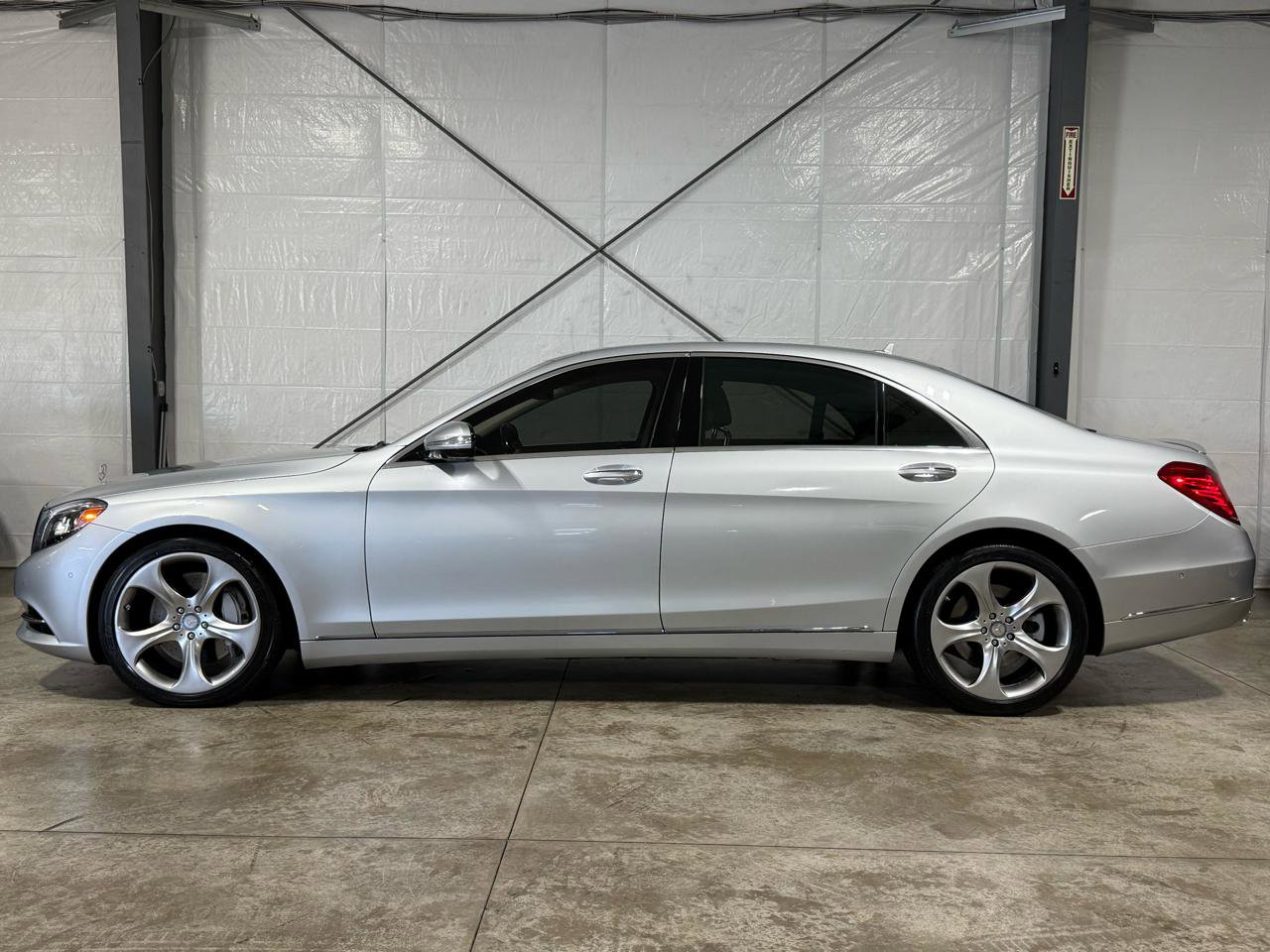Used 2015 Mercedes-Benz S 550 Sedan w/ Premium 1 Package image 2