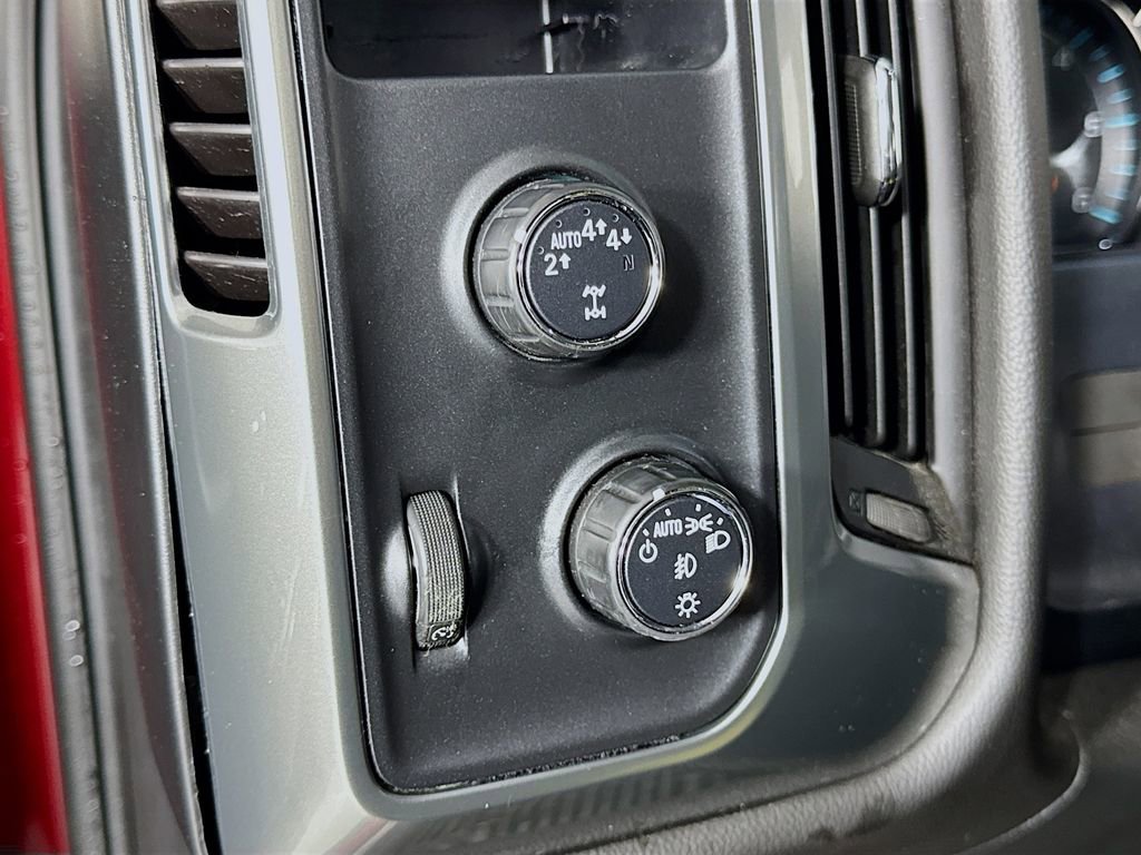 Used 2017 Chevrolet Silverado 1500 LT w/ All Star Edition AWD/4WD image 11