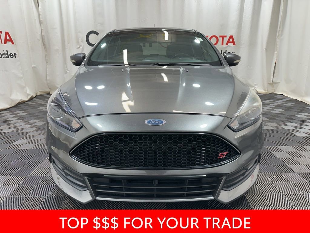 Used 2017 Ford Focus ST w/ Equipment Group 401A image 2
