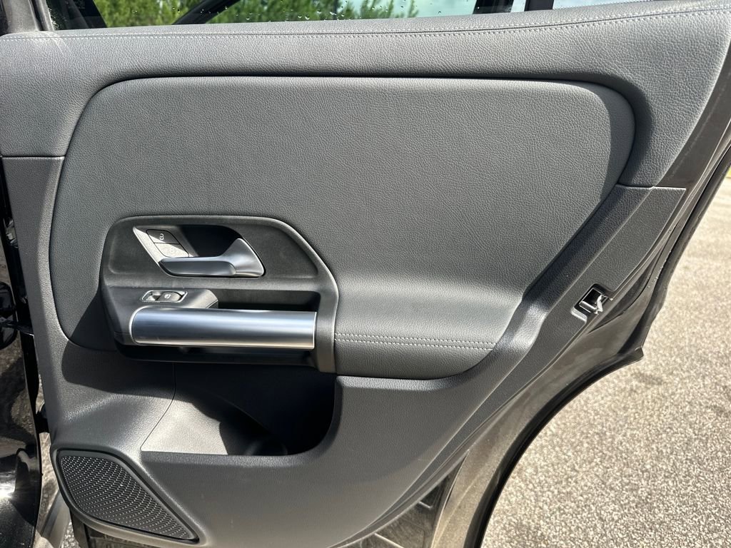 Certified 2025 Mercedes-Benz GLA 250 image 31