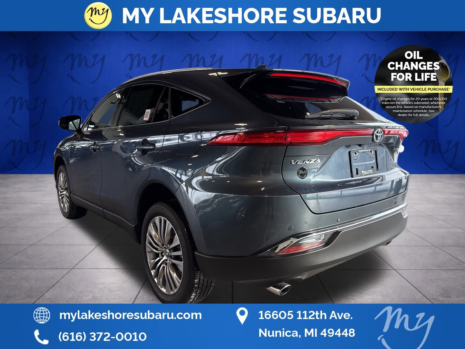 Used 2024 Toyota Venza XLE image 5