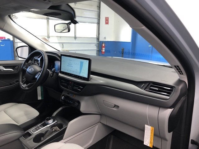 New 2025 Ford Escape SE image 12